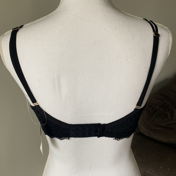 SOMA EMBRACEABLE PERFECT COVERAGE ENCHANTING LACE WING BRA - NWT - Picture 4 of 8